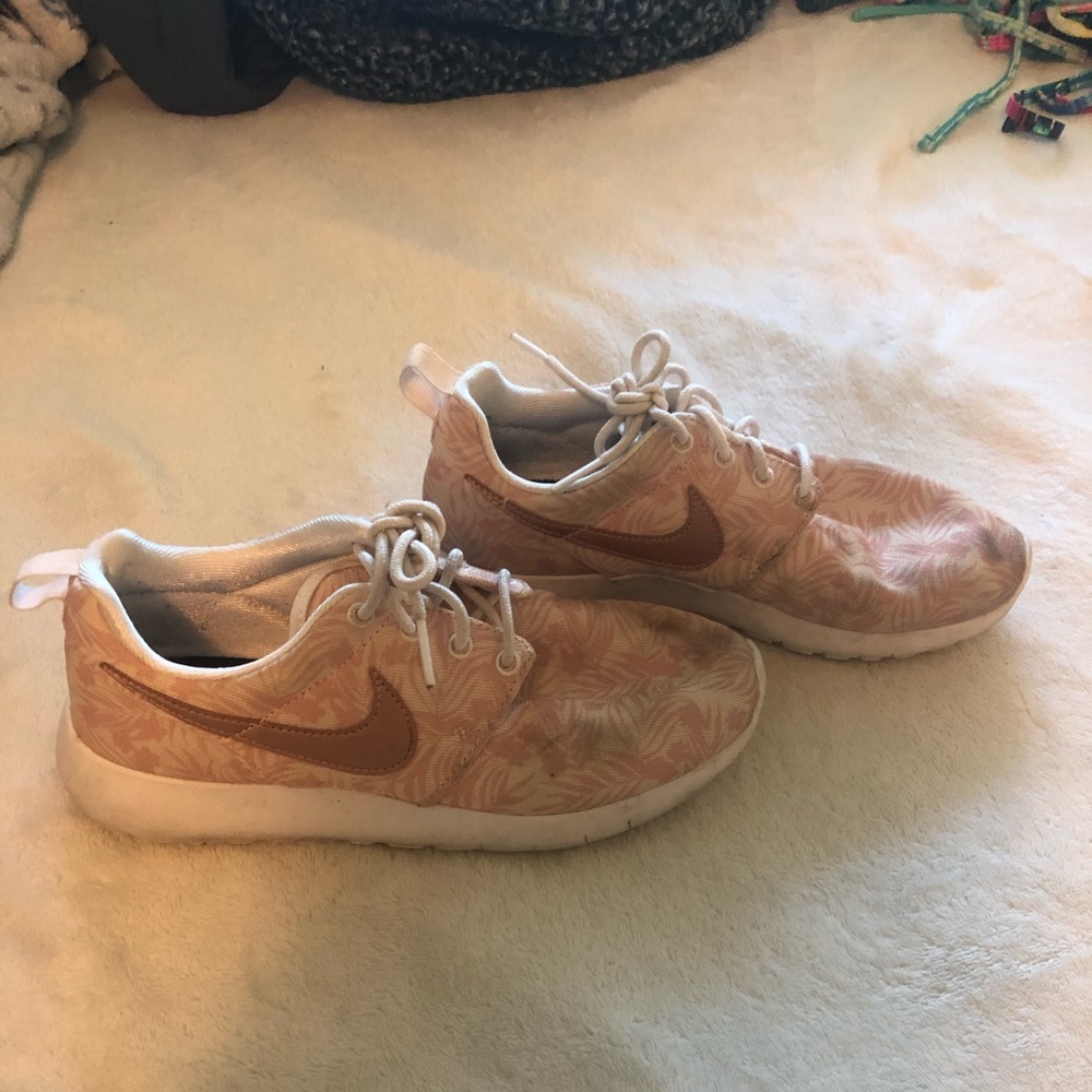 Nike shoes